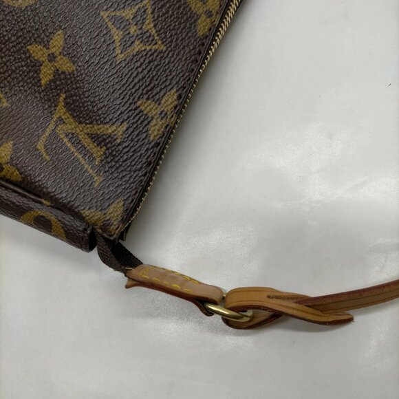 Authentic Louis Vuitton LV Pochette Accessoires Brown Monogram mn660-121325 - Picture 5 of 16